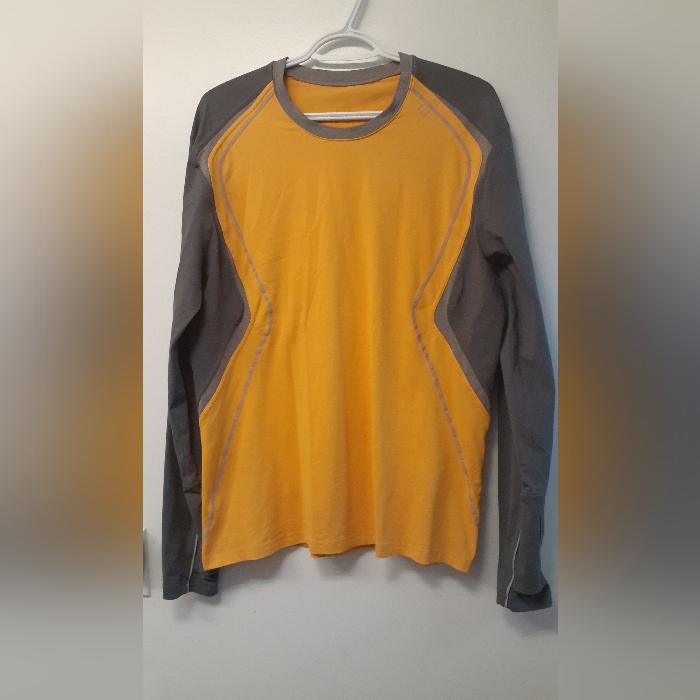 Men's Yellow/Grey Lululemon Long Sleeve - Size Large